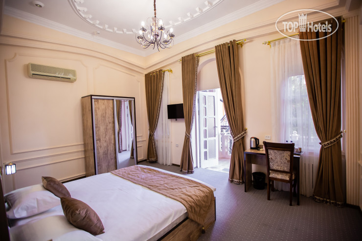 ART GUEST HOUSE