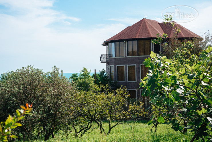 Villa Familia.