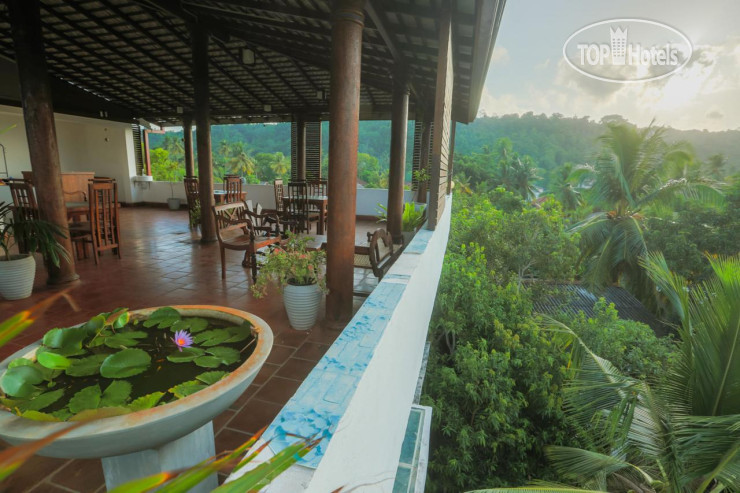 Ceylon Heart Beach Restaurant & Villa