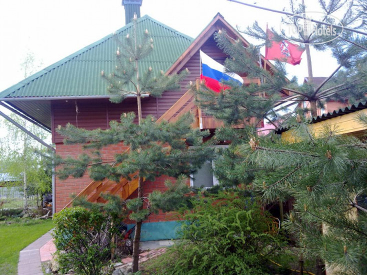 У АСИ, гостевой дом
