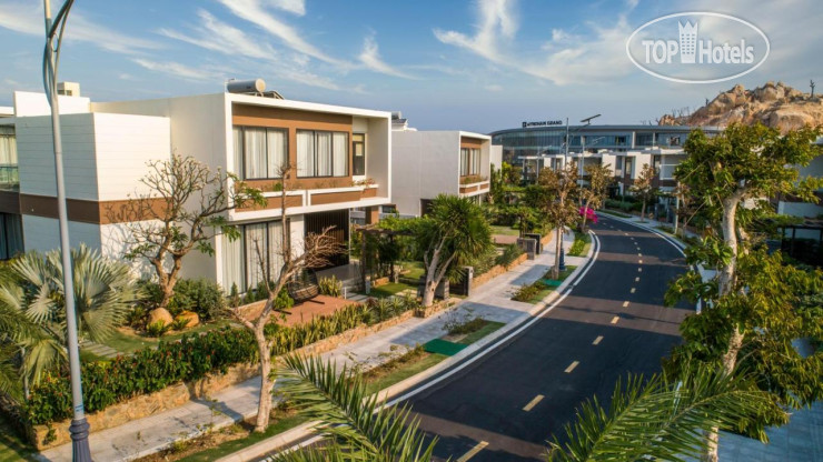 WYNDHAM GRAND KN PARADISE CAM RANH RESORT