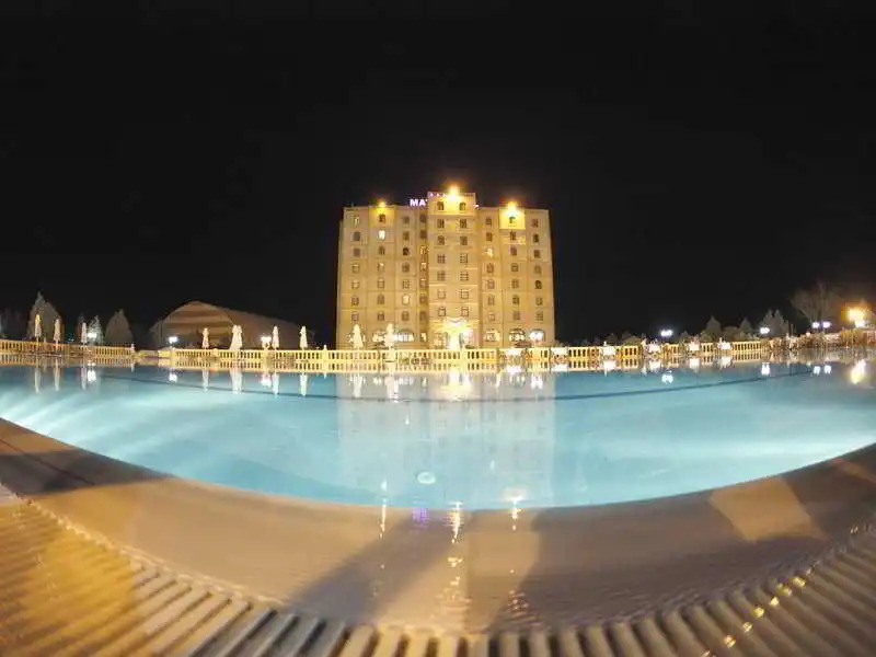 Black Tulip Hotel