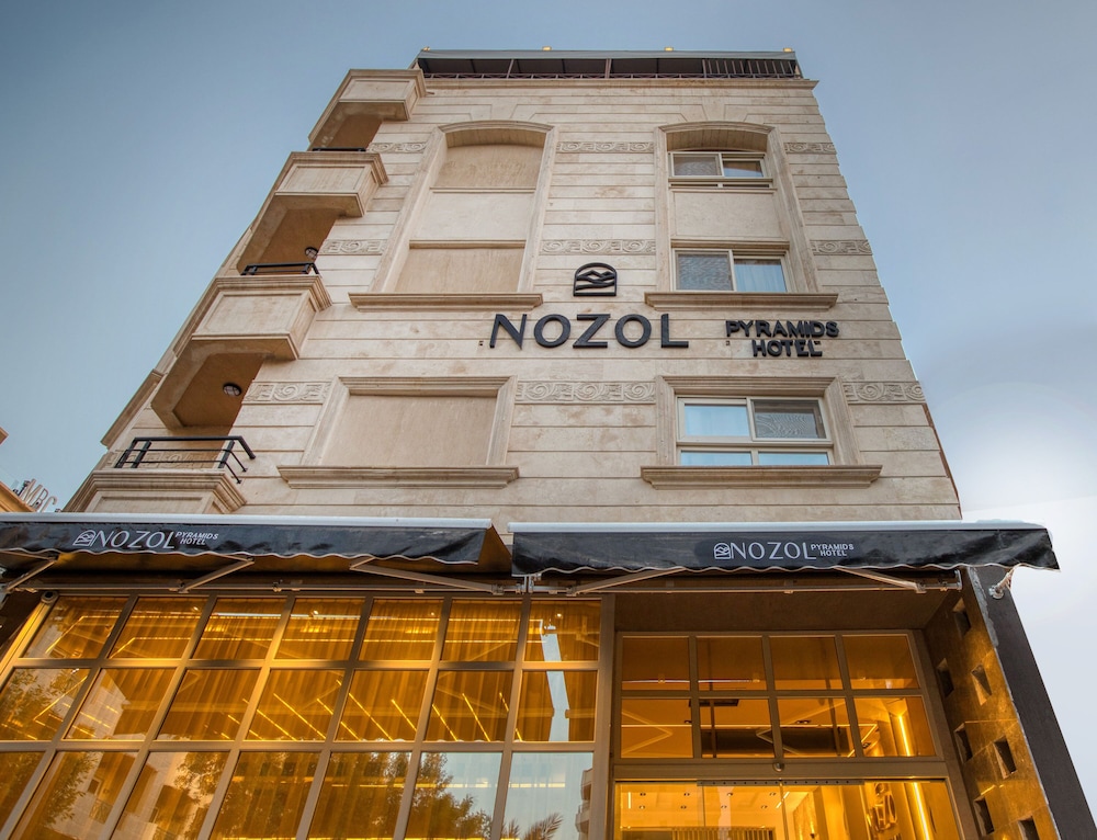 NOZOL PYRAMIDS HOTEL