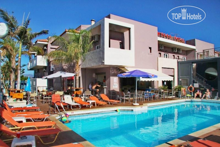 DIONYSOS HOTEL & STUDIOS KASSANDRA