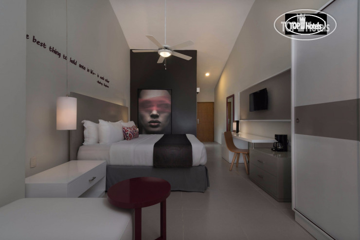 EMOTIONS BY HODELPA PLAYA DORADA