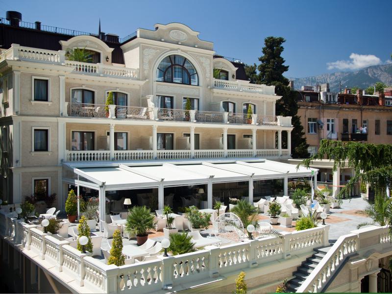 Villa Elena Hotel & Residences (Вилла Елена)