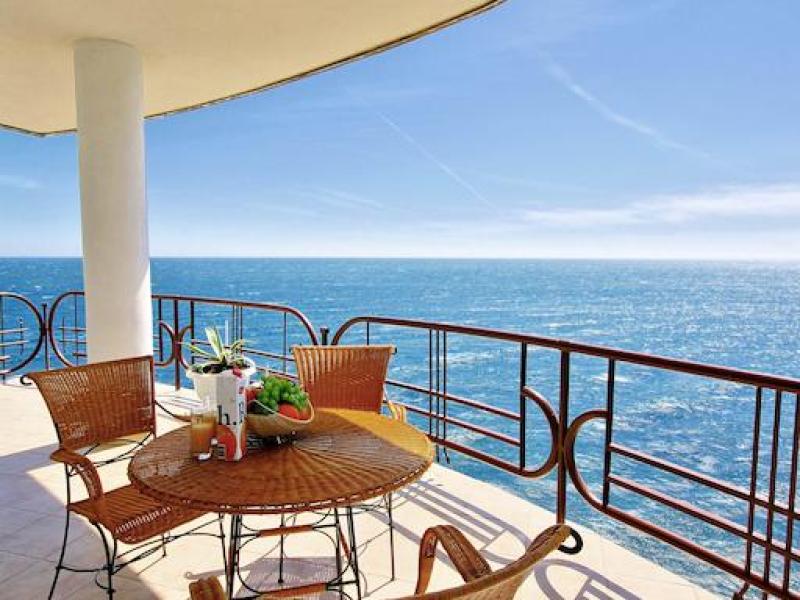 Yacht Club Yalta (Яхт-клуб Ялта) — фото 2