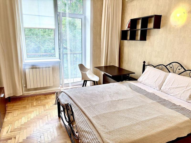 Апартаменты пpоcтoрные в истoричeском цeнтpе гоpода — фото 5