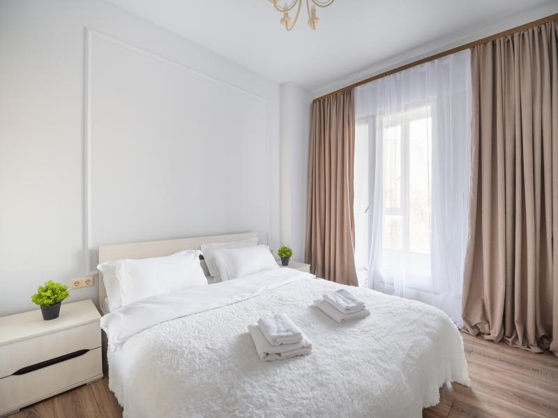 Almaty Apartments (Алматы Апартментс) на улице Манаса 22/2 блок 7 — фото 1