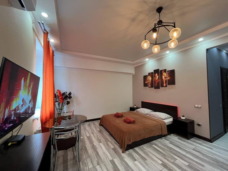 Rooms Apartments (Румс Апартментс) на улице Московская 101 — фото 1