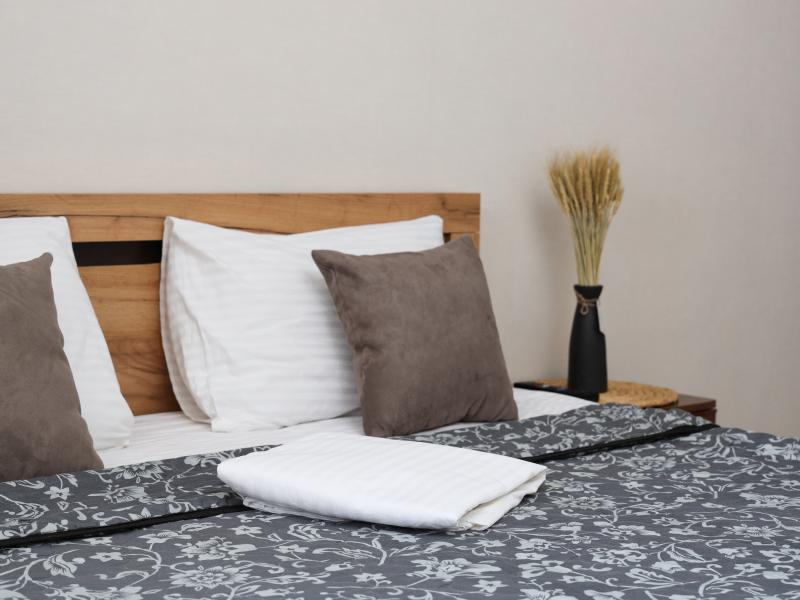 Апартаменты Home Hotel (Хоум Отель) в микрорайоне Крылатый — фото 1