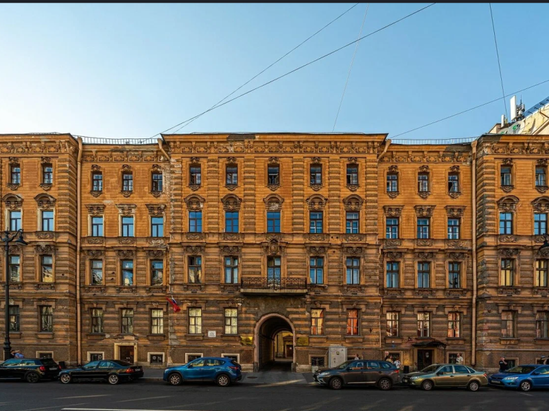 300 метров от Эрмитажа — фото 1