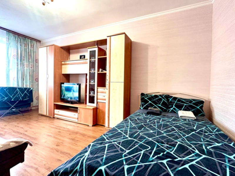 Апартаменты Rooms and apartaments group Либкнехта 3 — фото 1