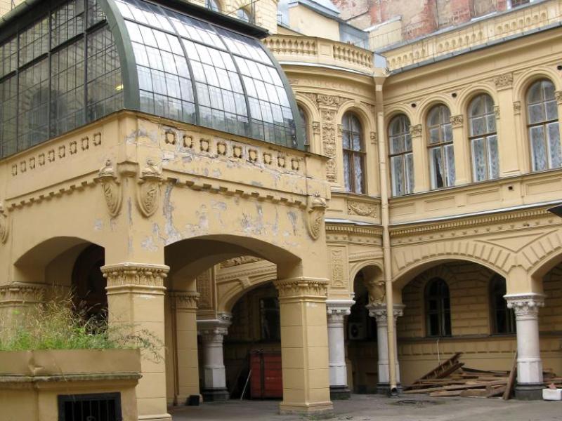 300 метров от Эрмитажа — фото 5