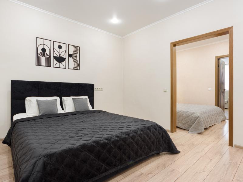 Rooms Apartments (Румс Апартментс) на проспекте Кирова — фото 1