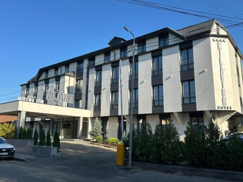 Milanium hotel (Миланиум)