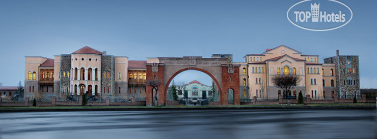 CAUCASUS HOTEL 4 STARS — фото 1