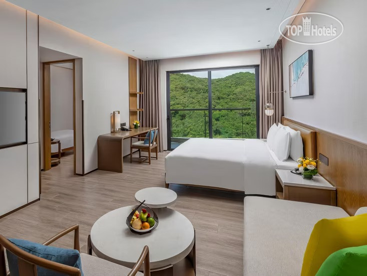 Holiday Inn Yalong Bay — фото 1