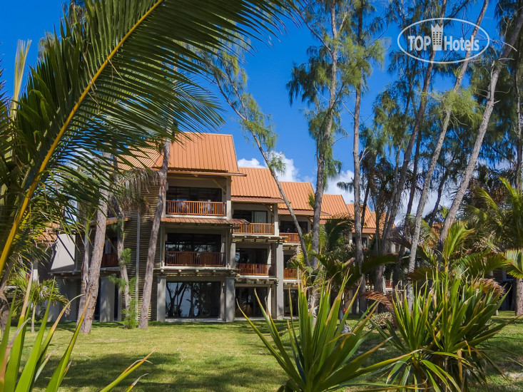 Crystals Beach Resort Belle Mare By Radisson — фото 1