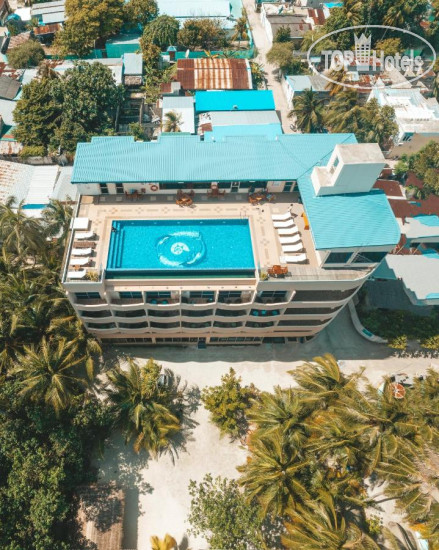 SEASON PARADISE THULUSDHOO