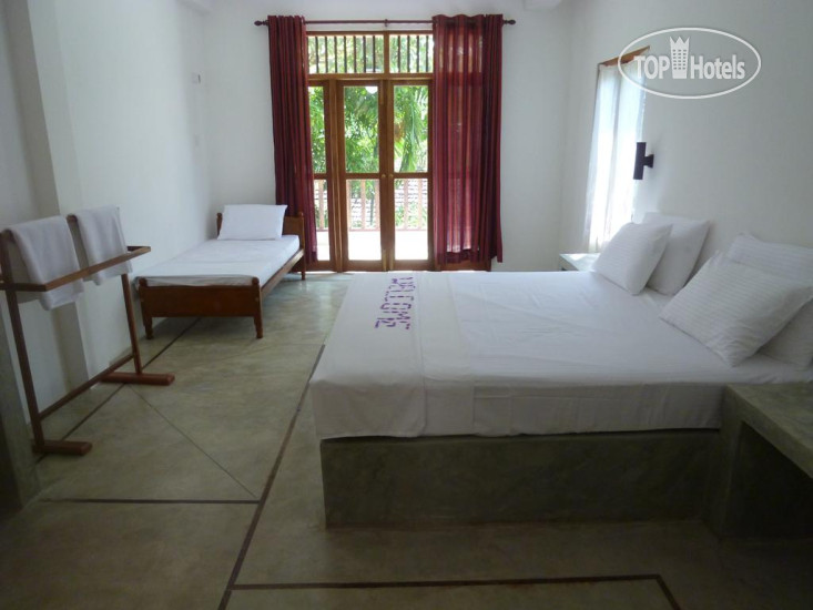 RAWANAZ VILLA UNAWATUNA