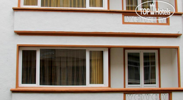 YARD RESIDENCE APART HOTEL (Сокровища Петербурга: Эрмитаж, Петергоф, Царское Село) — фото 1