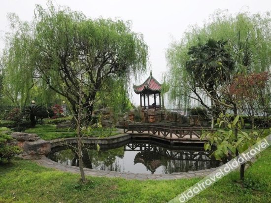 HUNAN HOTEL (湖南大厦) — фото 1