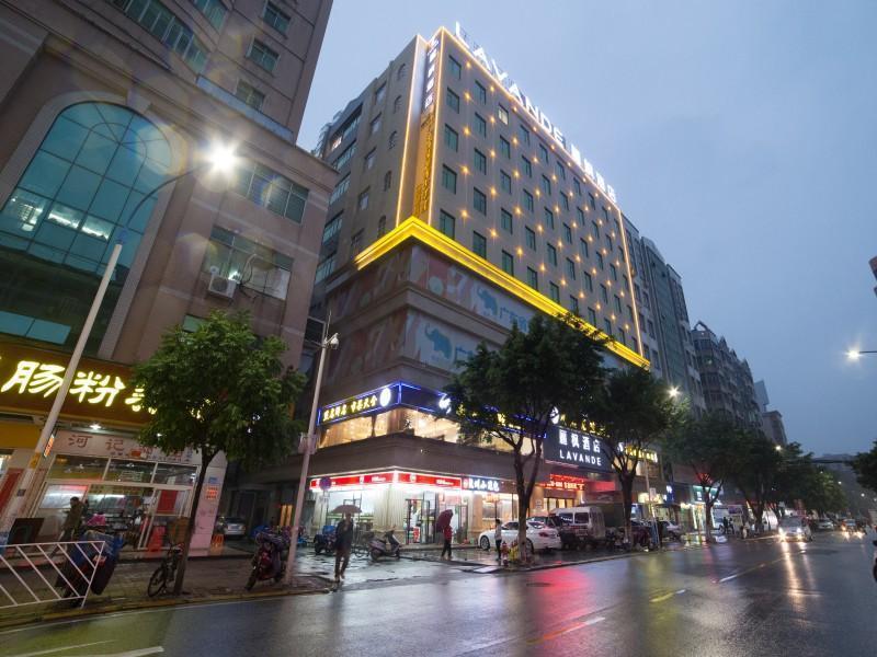 LAVANDE HOTELS GUANGZHOU NORTH RAILWAY STATION — фото 1