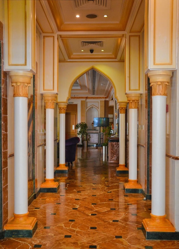 Отель 6