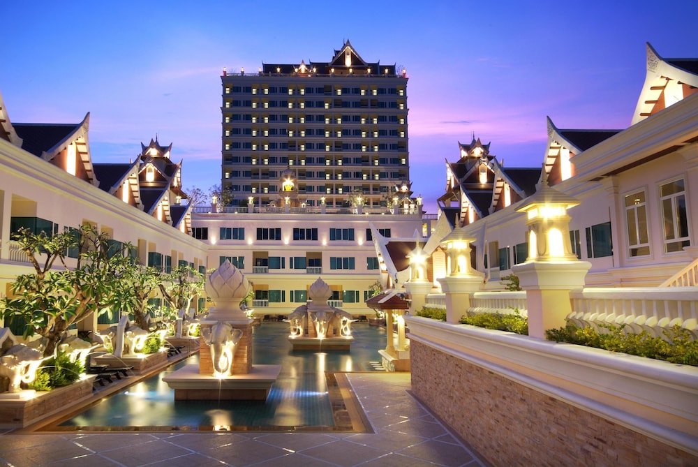 GRAND PACIFIC SOVEREIGN RESORT & SPA — фото 4