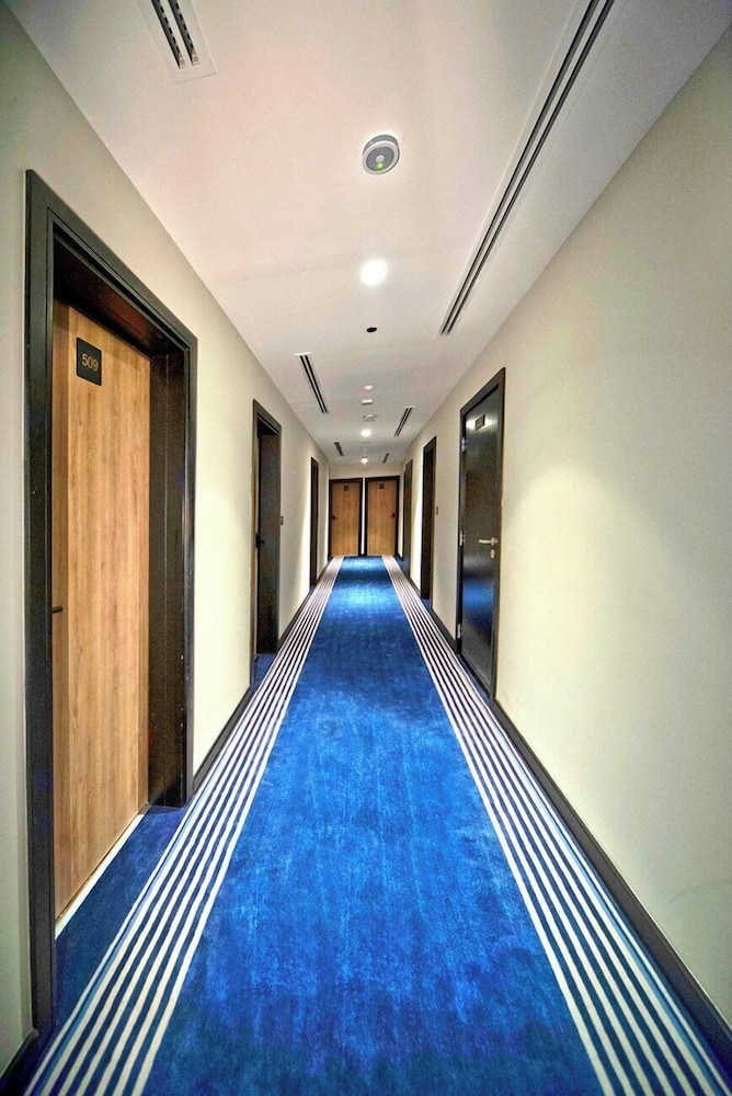 Kingsgate Al Jadaf by Millennium Hotels — фото 4