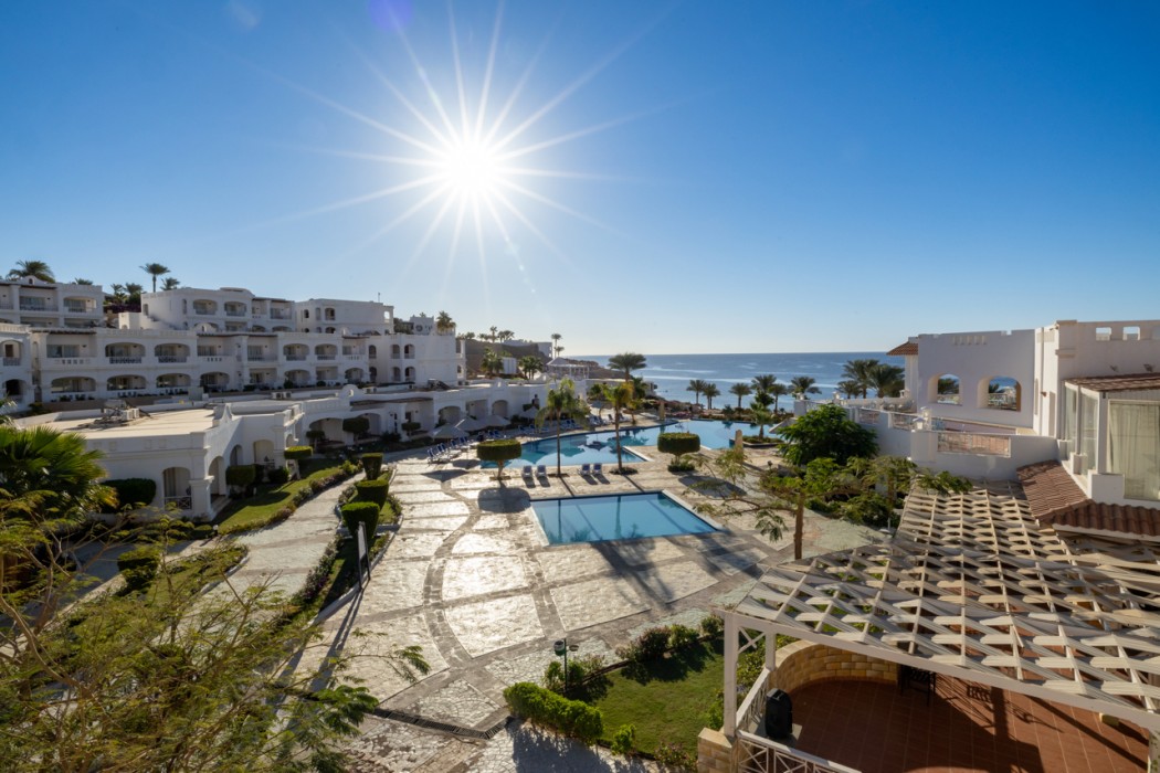Continental Plaza Beach Resort — фото 4
