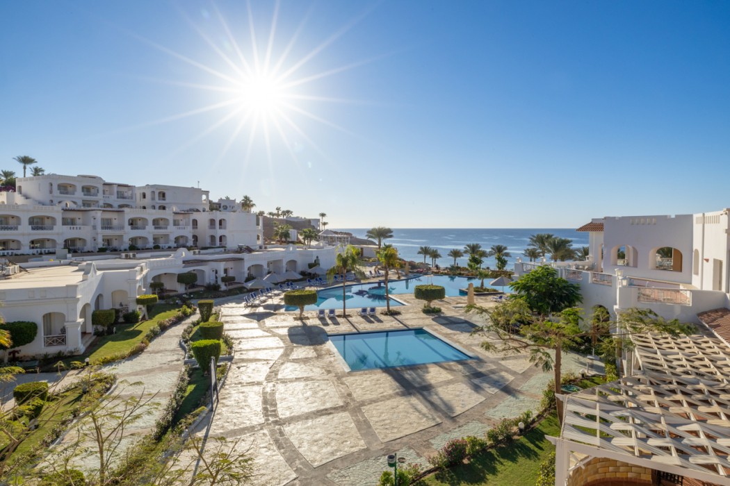 Continental Plaza Beach Resort — фото 2