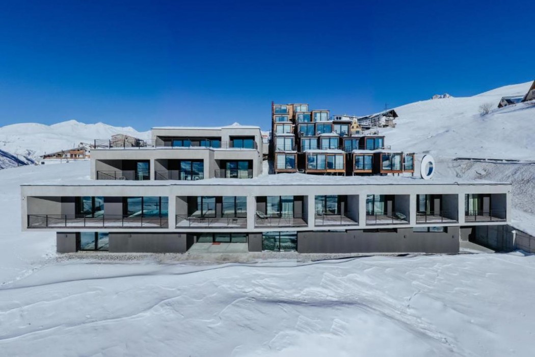 QUADRUM SKI & YOGA RESORT